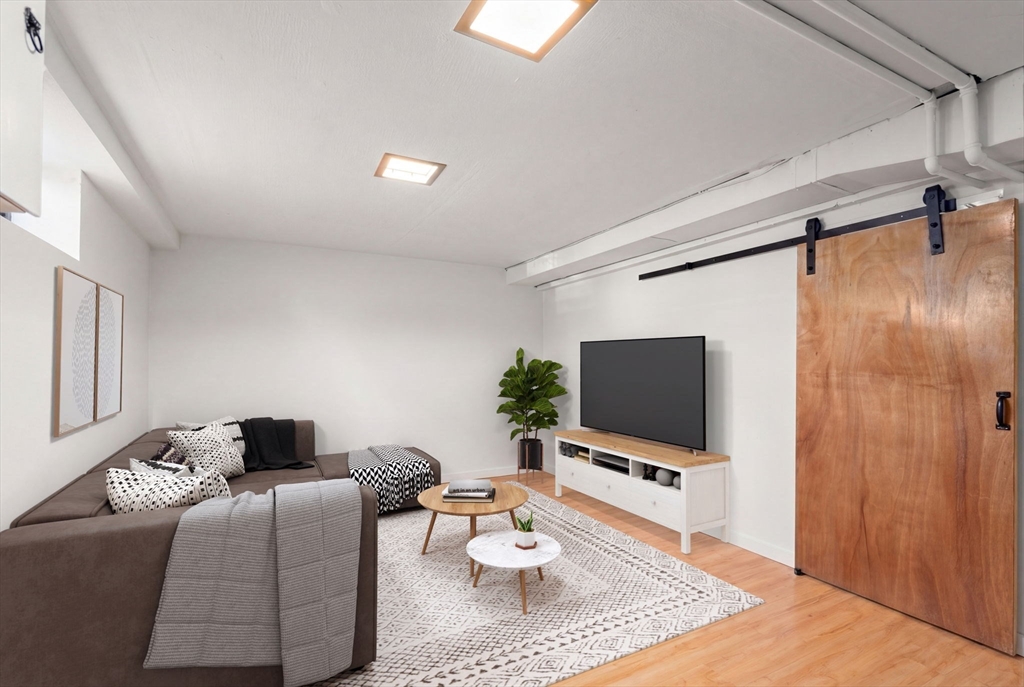 38 Grant Ave # 38