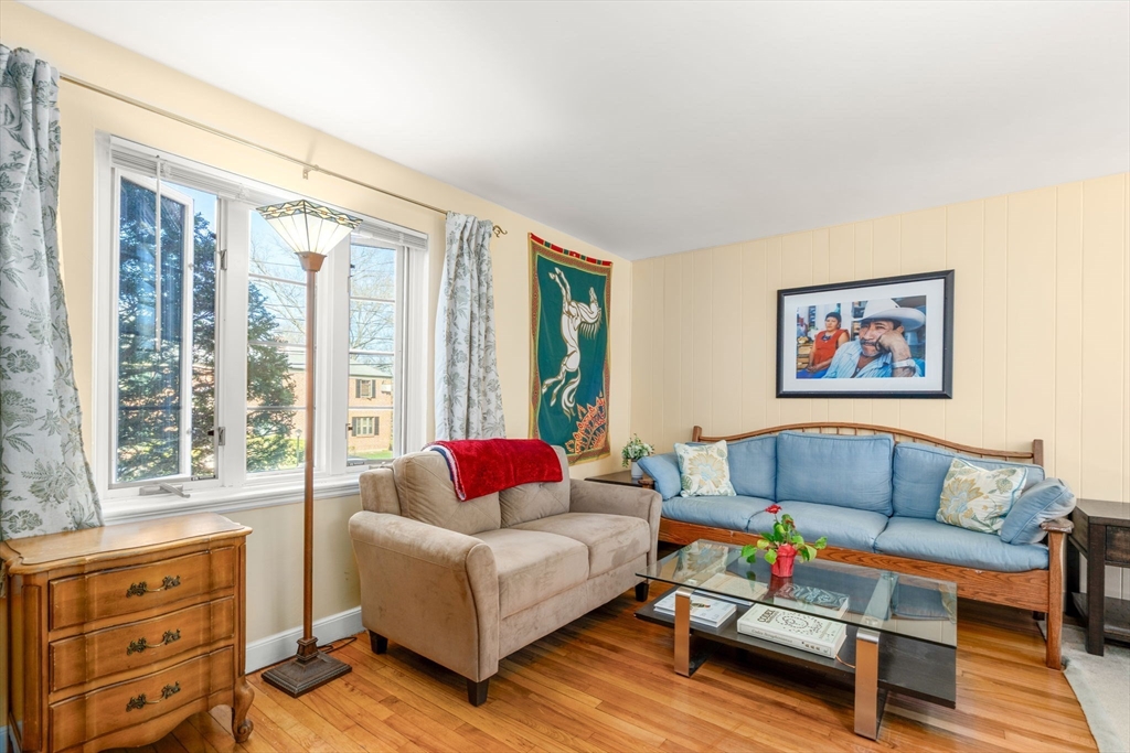 38 Grant Ave # 38