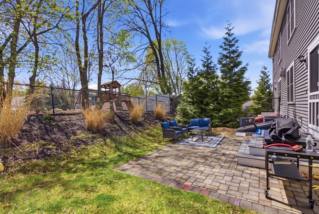 7 Spring Ct # A
