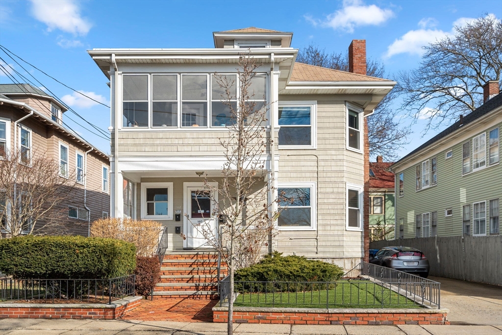 107 Winthrop St Unit: 2