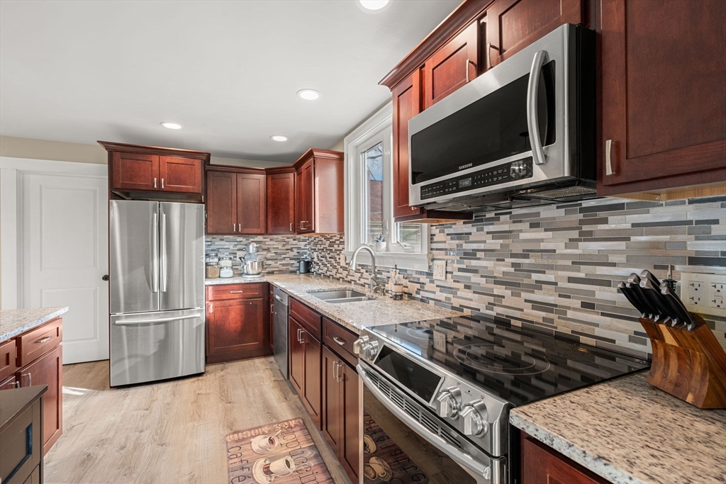 107 Winthrop St Unit: 2