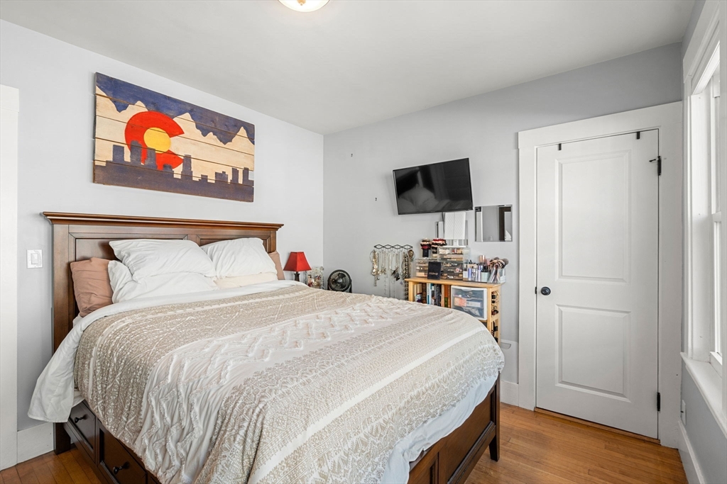 107 Winthrop St Unit: 2