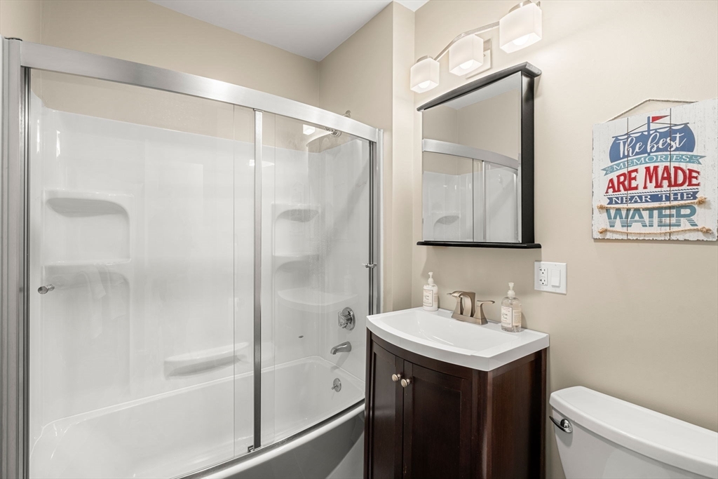 107 Winthrop St Unit: 2