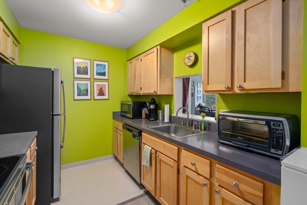 113 Sumner St # 32
