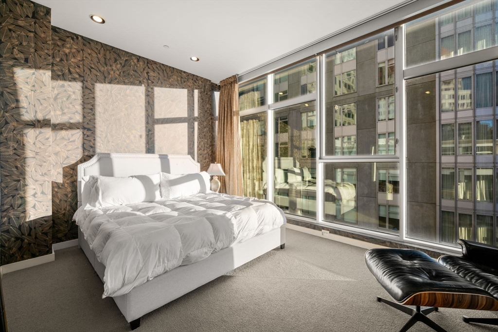 88 Kingston Street # 7C Unit: PH-7C