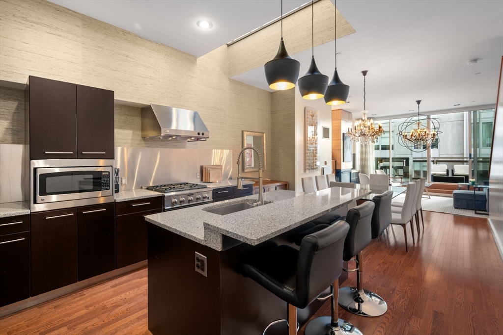 88 Kingston Street # 7C Unit: PH-7C