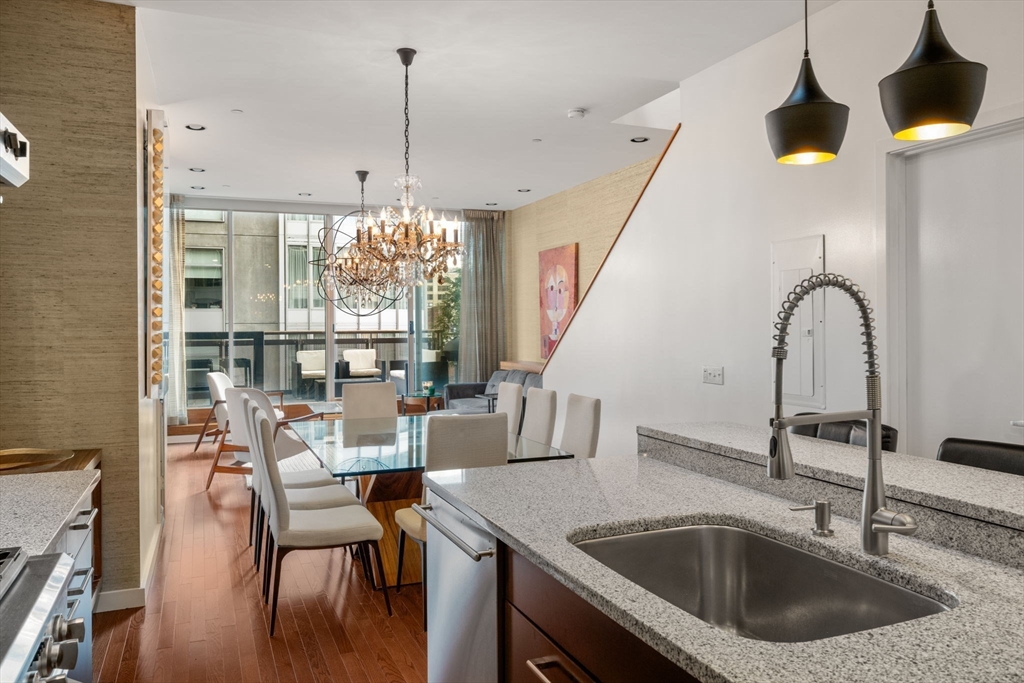 88 Kingston Street # 7C Unit: PH-7C