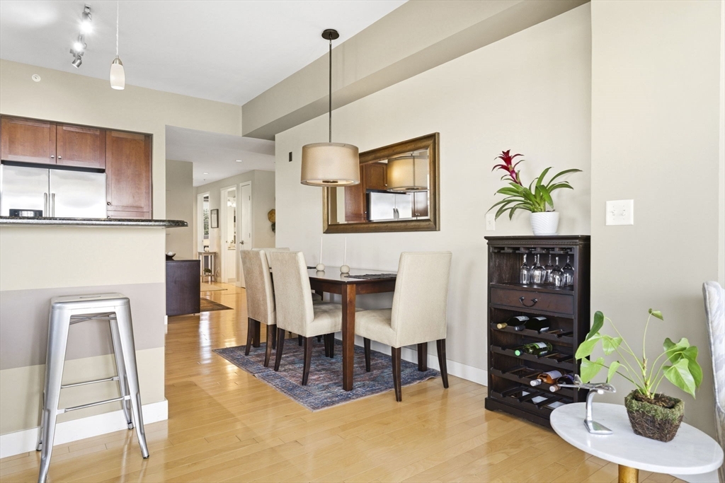 550 Pleasant Street # 411