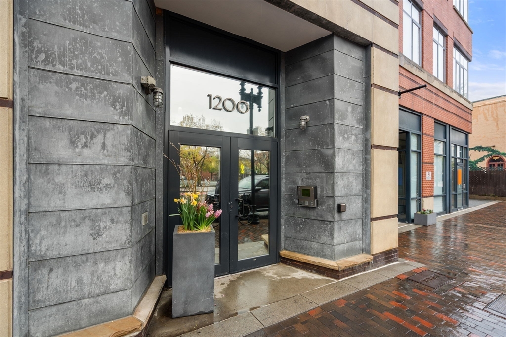 1180-1200 Washington St # 114