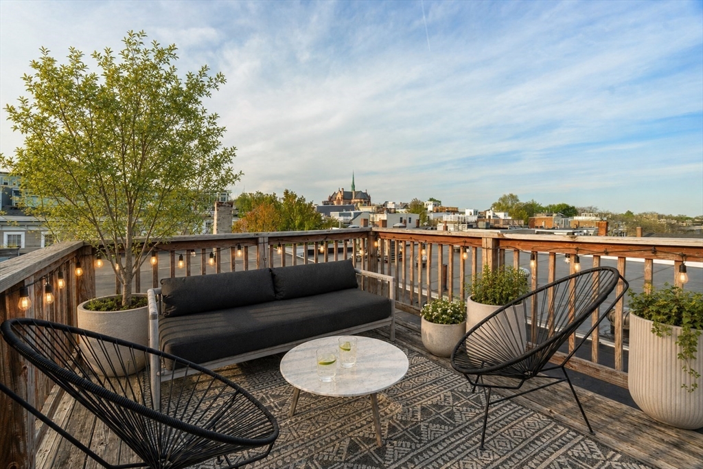 443 E 7th # 3