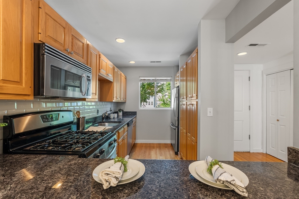 20 Ship Ave # 14