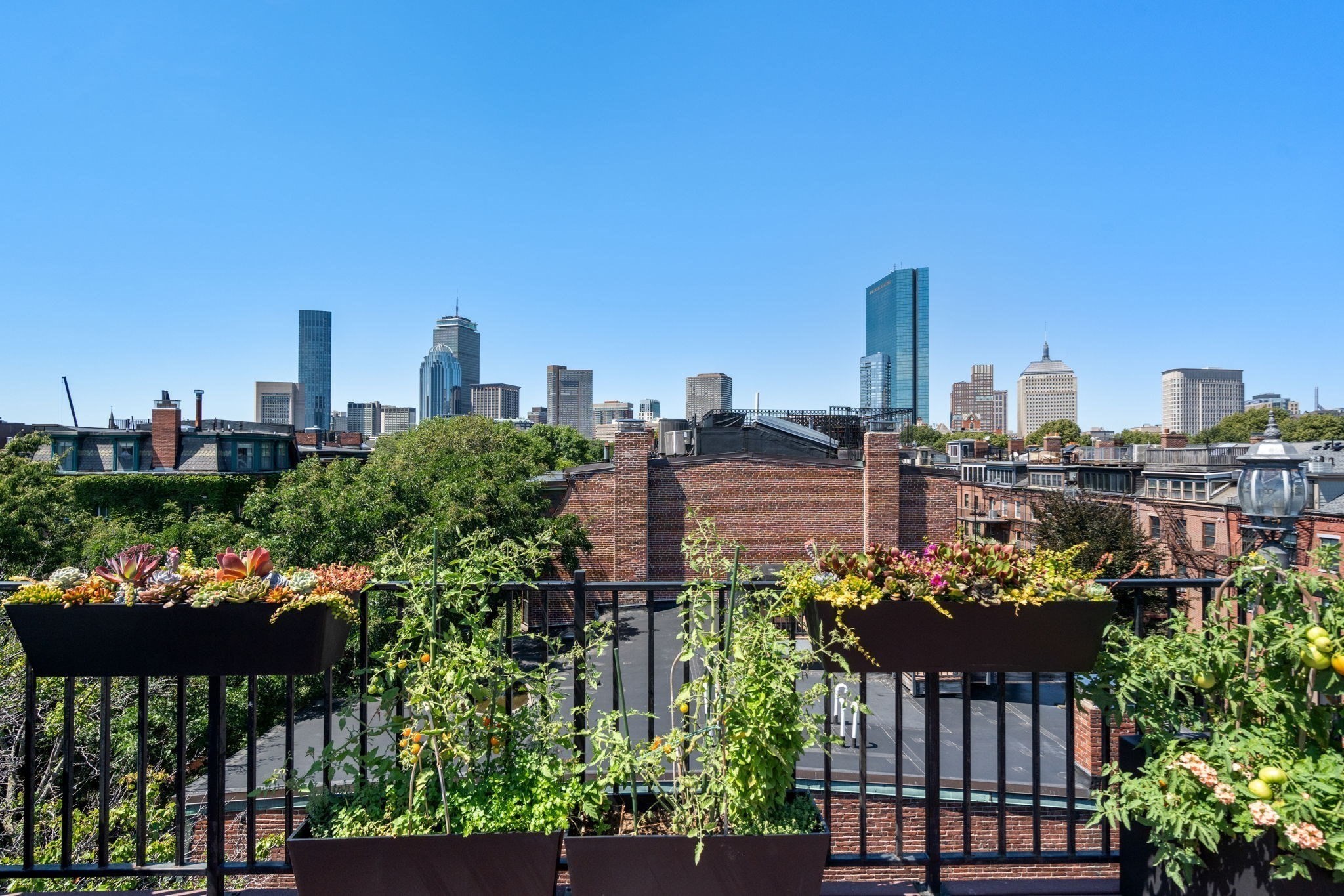 331 Shawmut Ave # 4