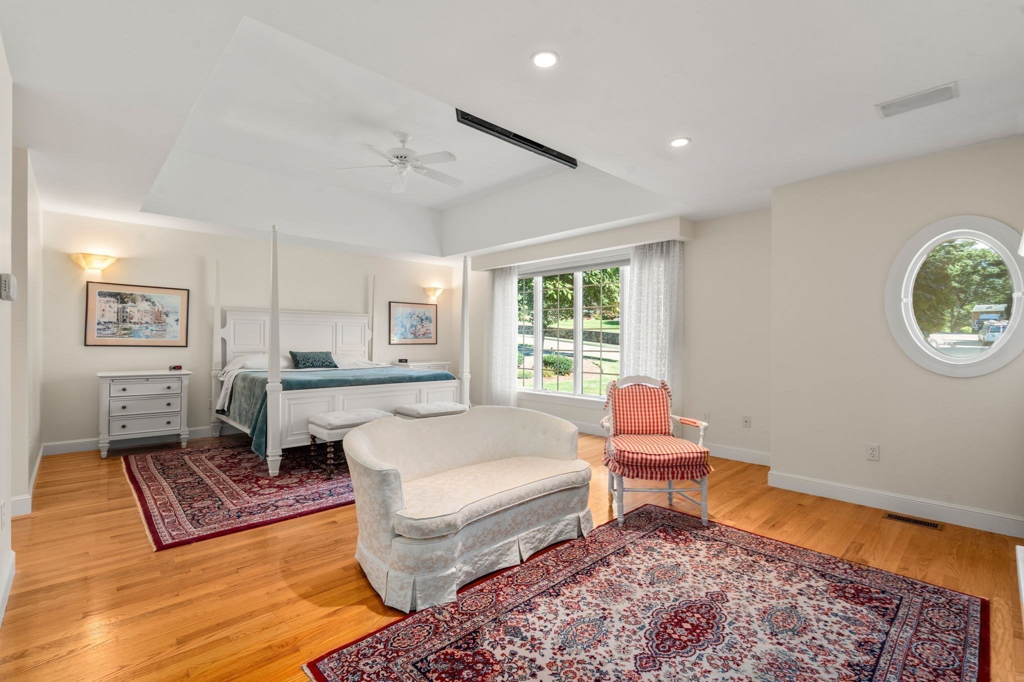 5 Elizabeth Way
