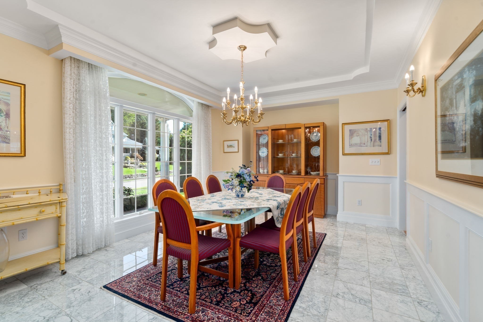 5 Elizabeth Way