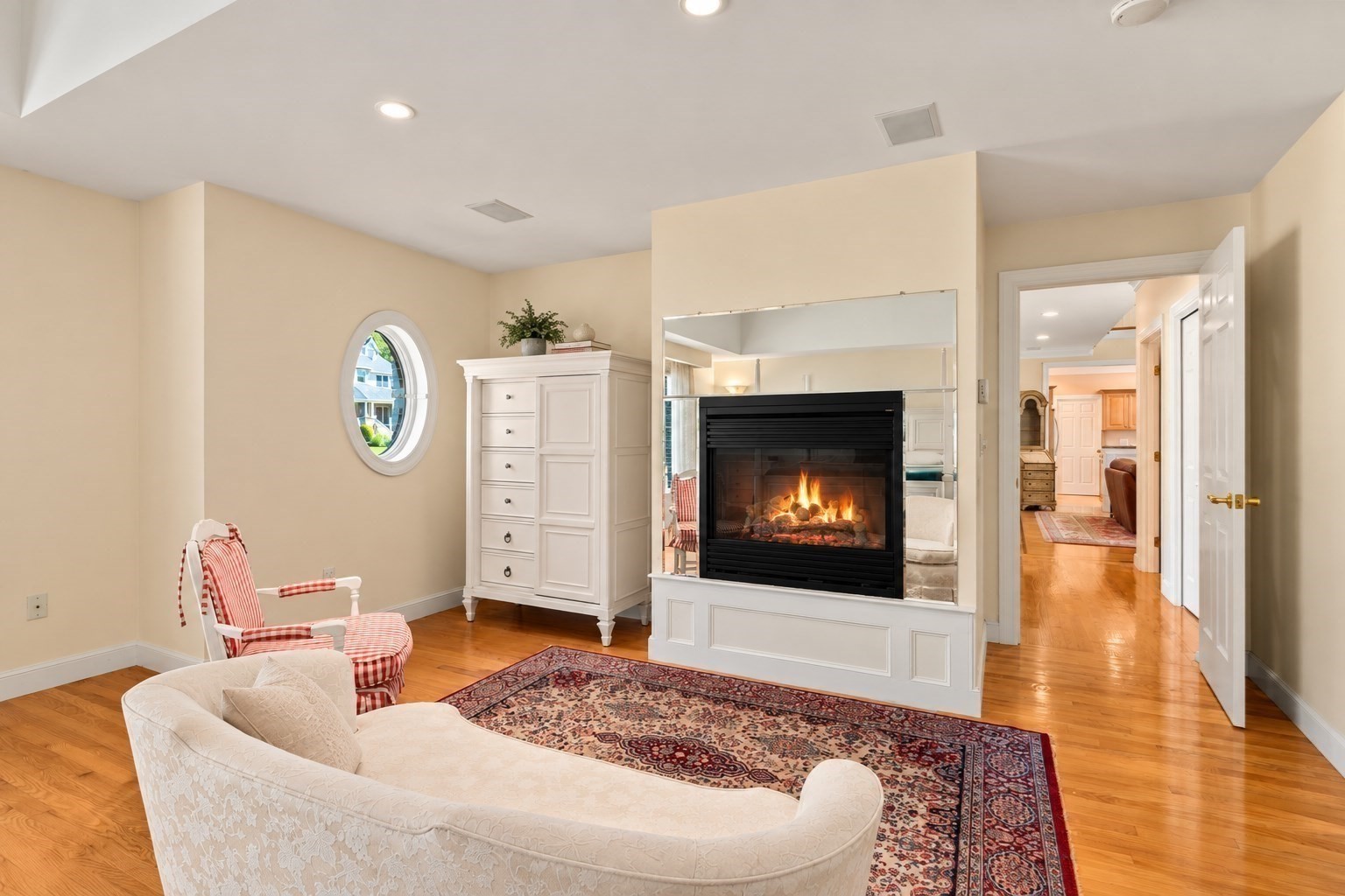 5 Elizabeth Way
