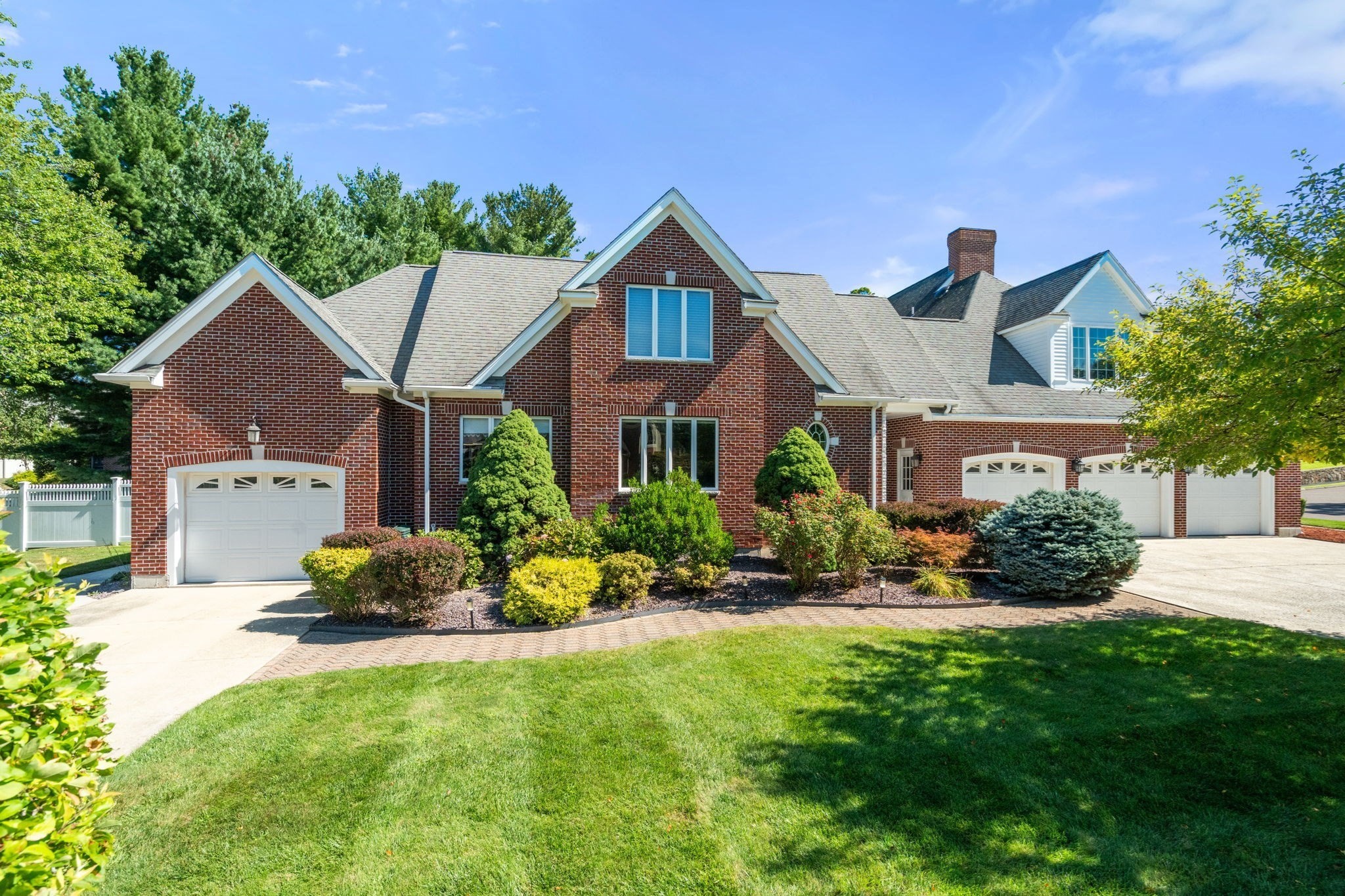 5 Elizabeth Way