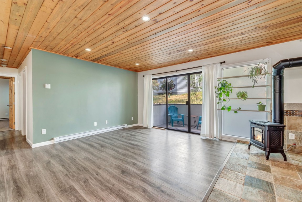 3020 Village DRIVE 211