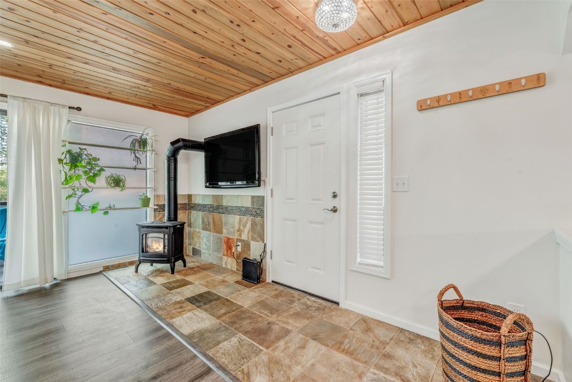 3020 Village DRIVE 211