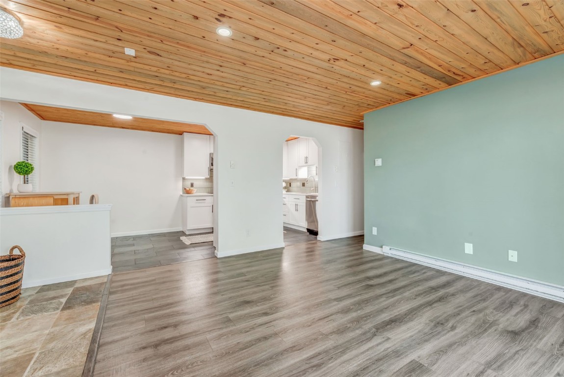 3020 Village DRIVE 211