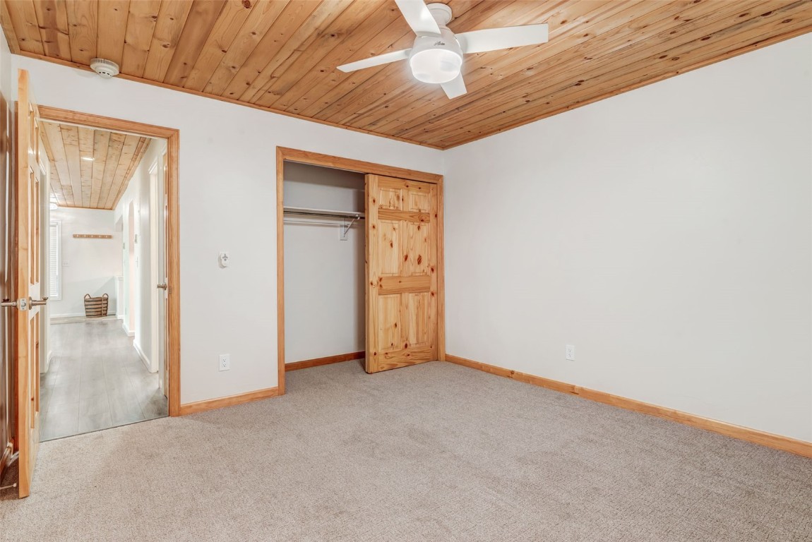 3020 Village DRIVE 211