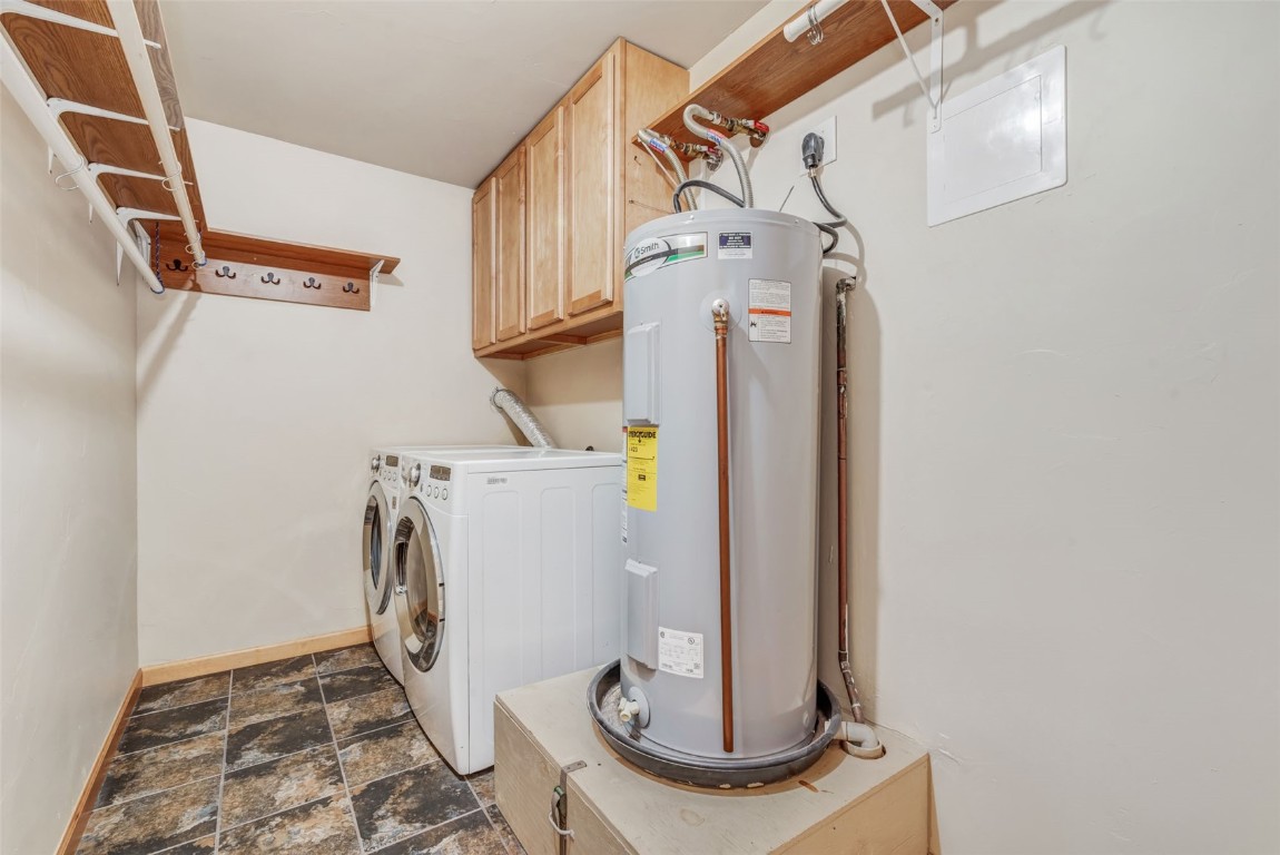 3020 Village DRIVE 211