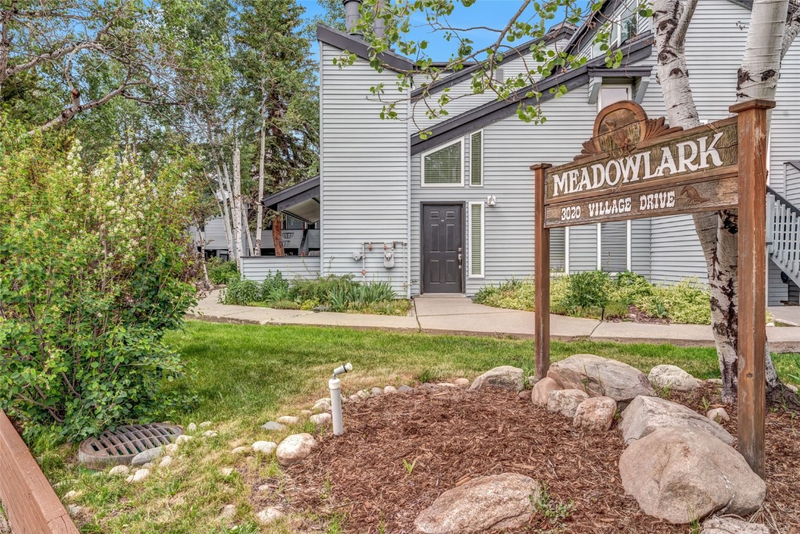 3020 Village DRIVE 211