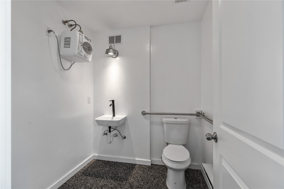 2270 Marble COURT 7