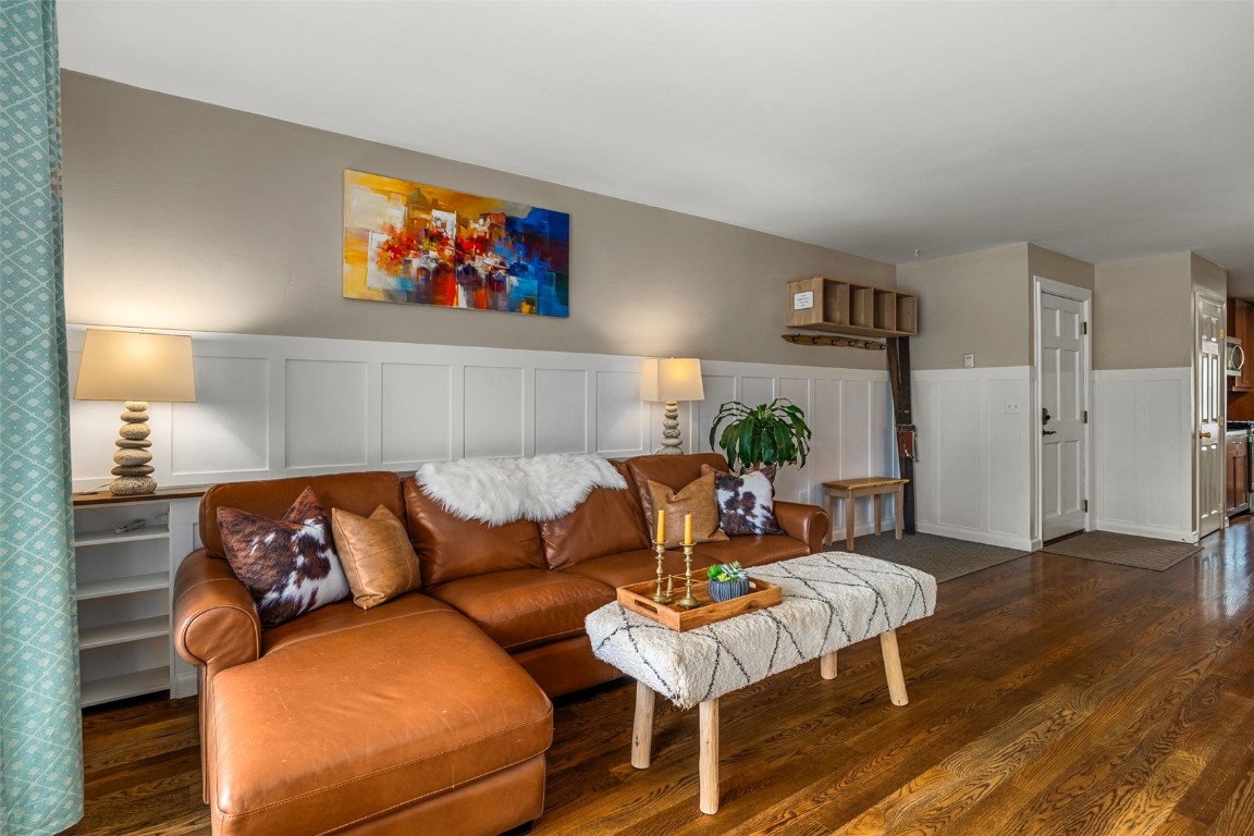 1481 Creekside COURT 101