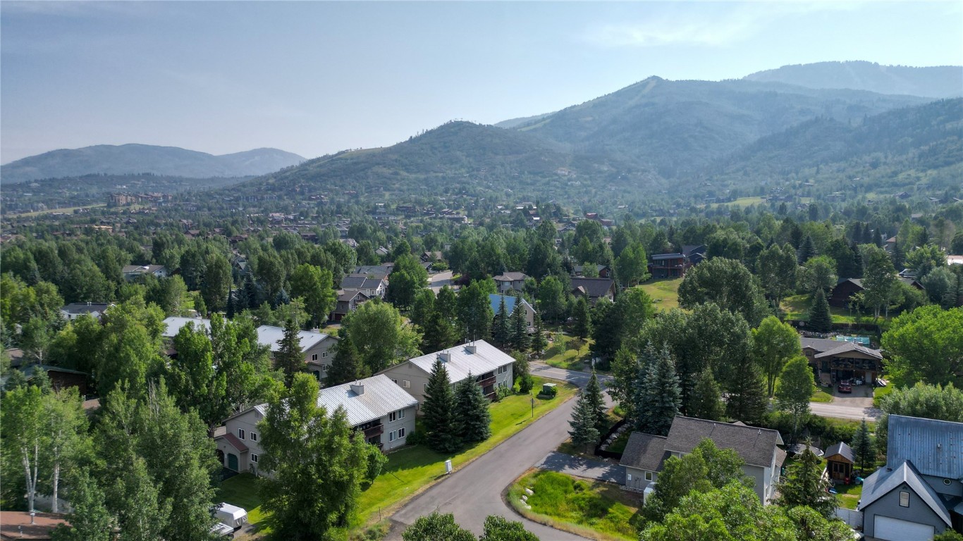 1481 Creekside COURT 101