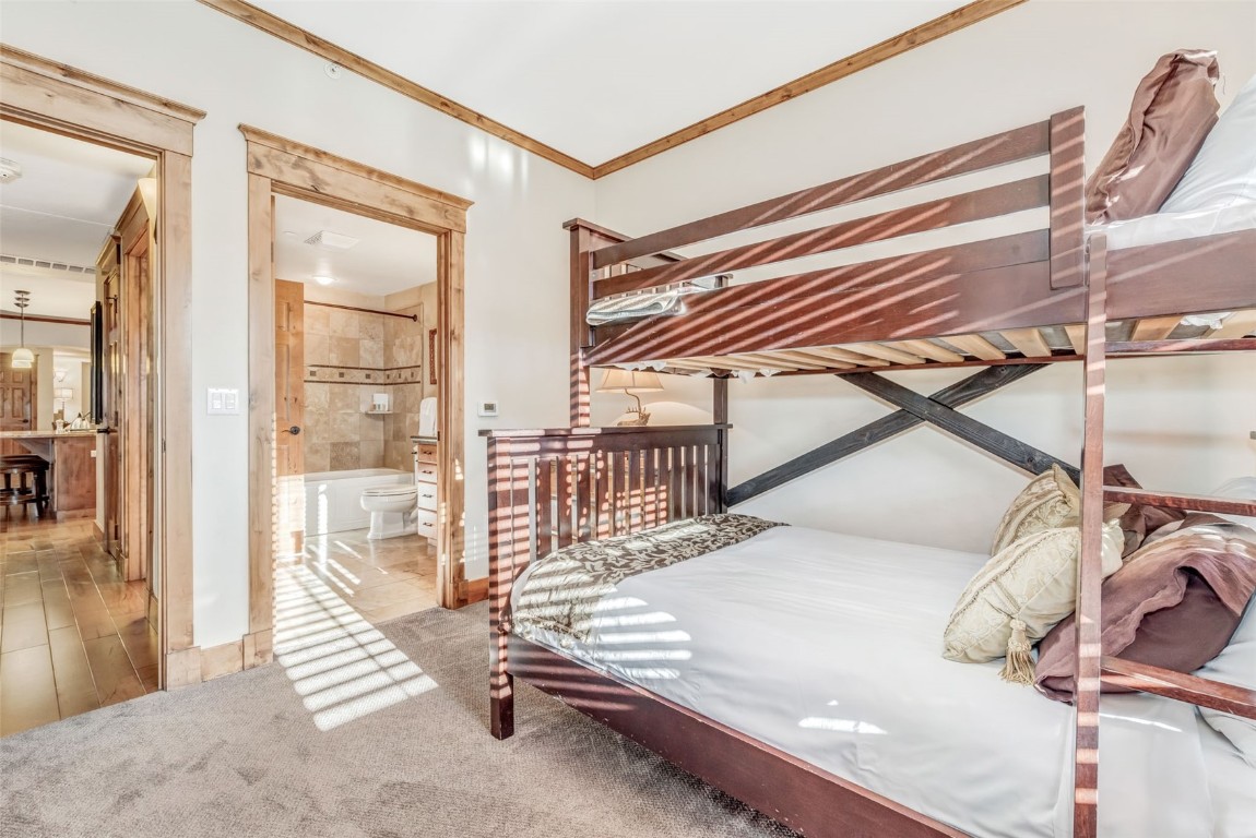 2525 Village DRIVE 2E