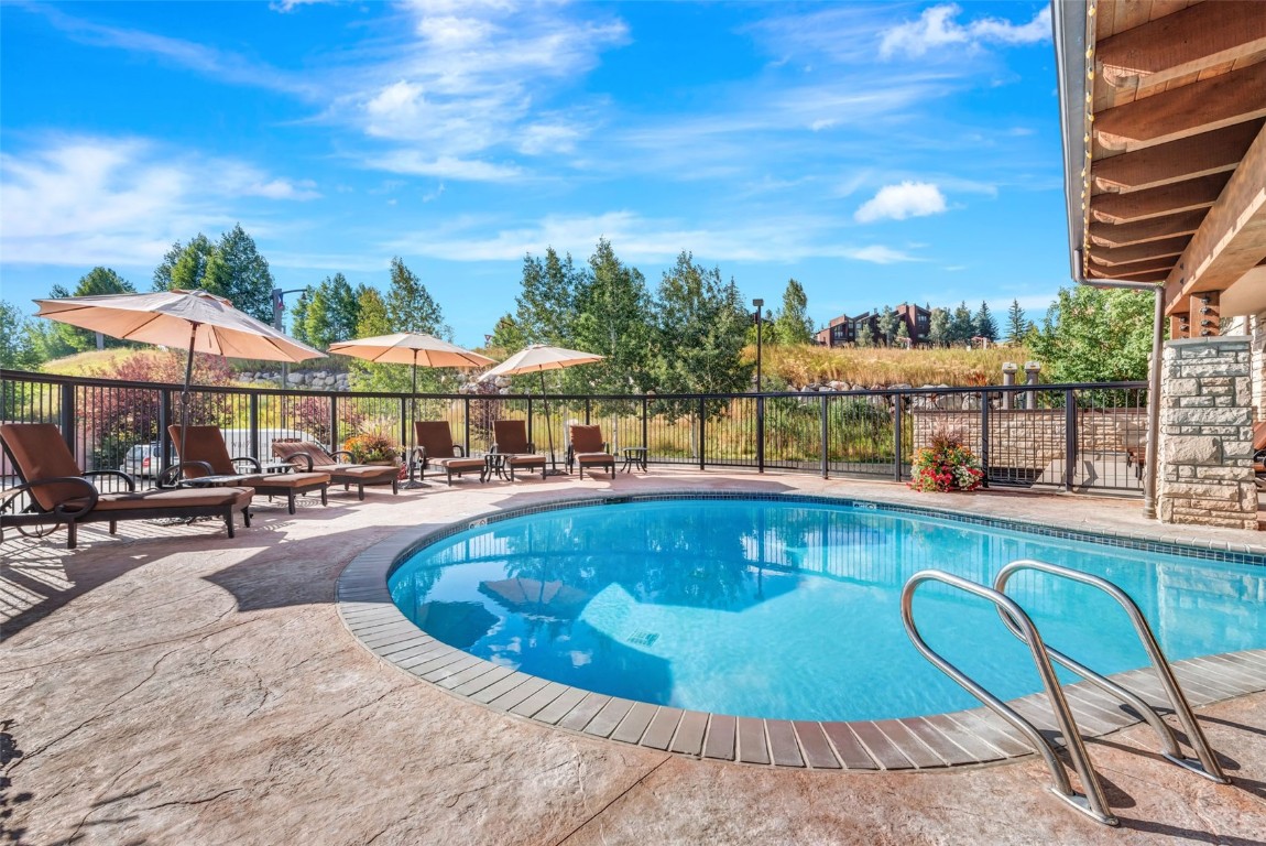 2525 Village DRIVE 2E