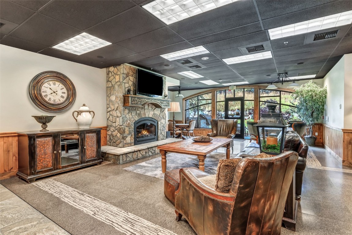 2525 Village DRIVE 2E