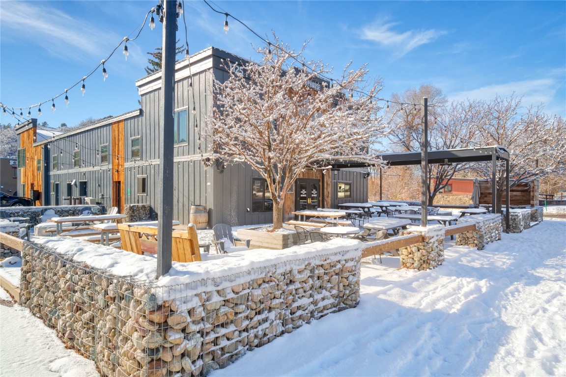 1125 Lincoln AVENUE 100