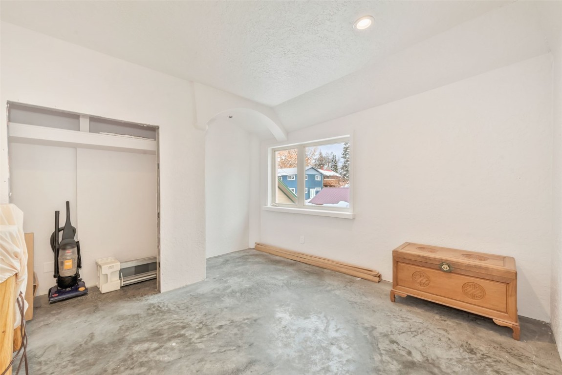 434 Oak STREET N/A