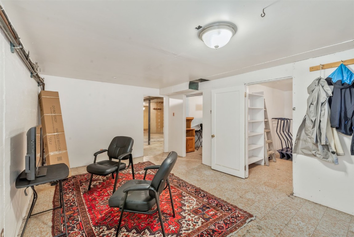 434 Oak STREET N/A