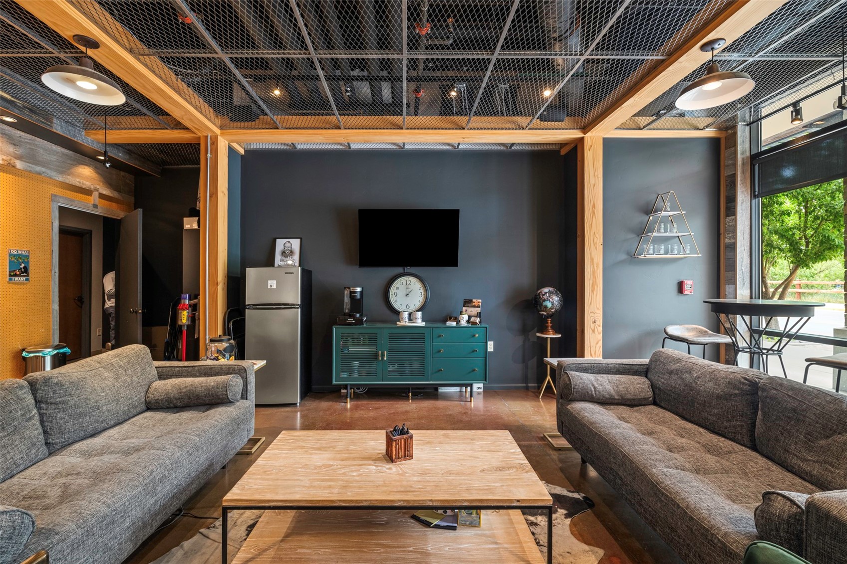 35 5th STREET 102