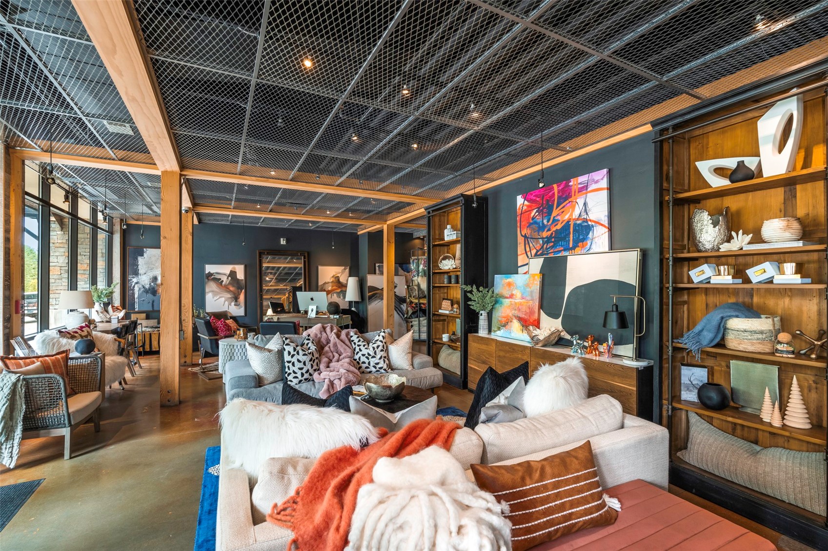 35 5th STREET 102