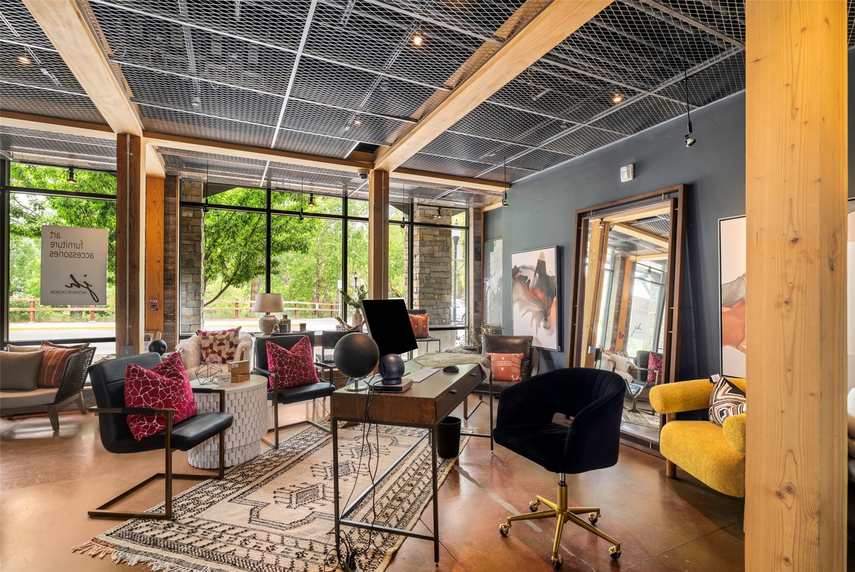 35 5th STREET 102