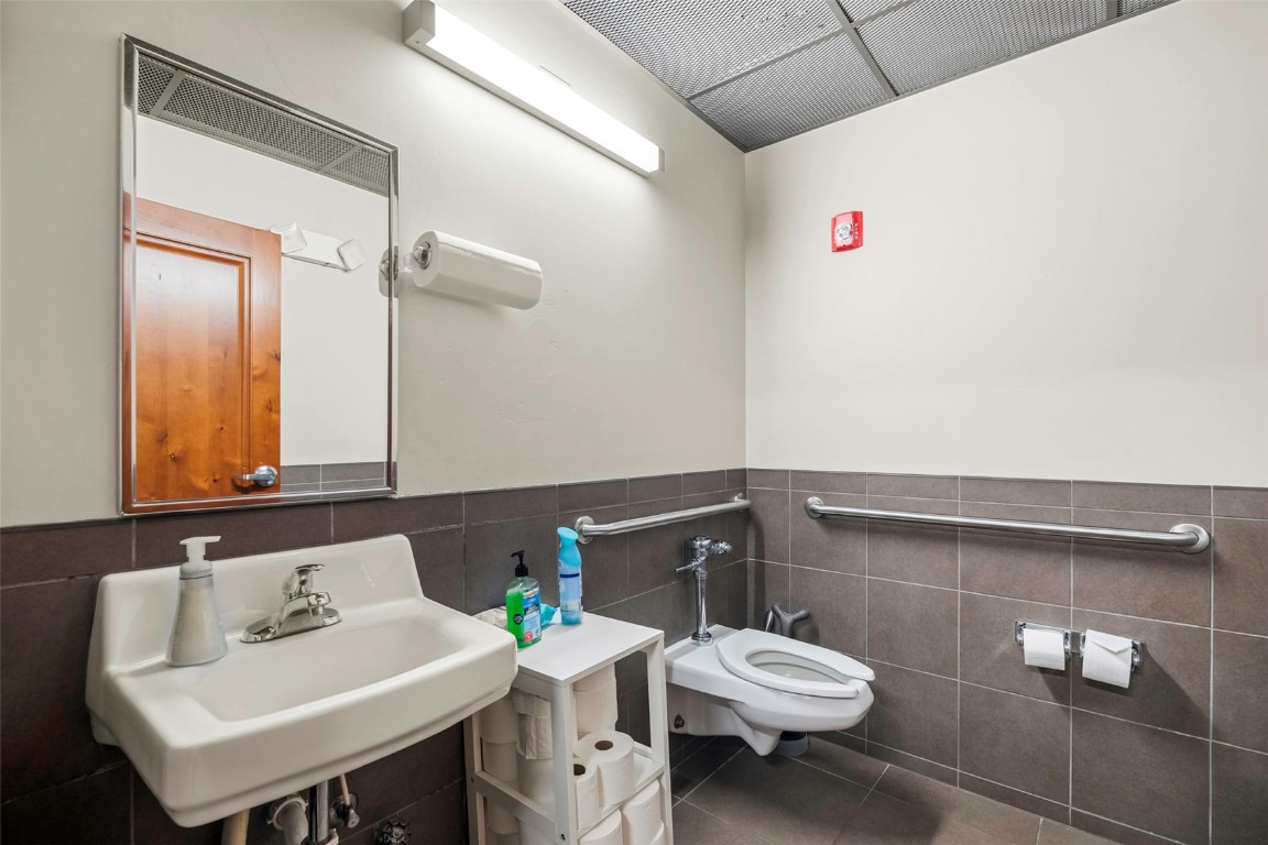35 5th STREET 103