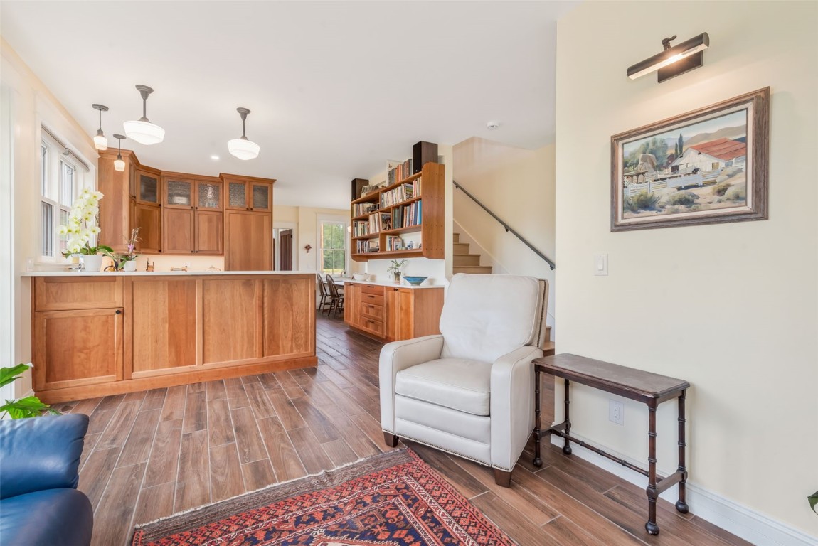 25640 + LOT 6th AVENUE