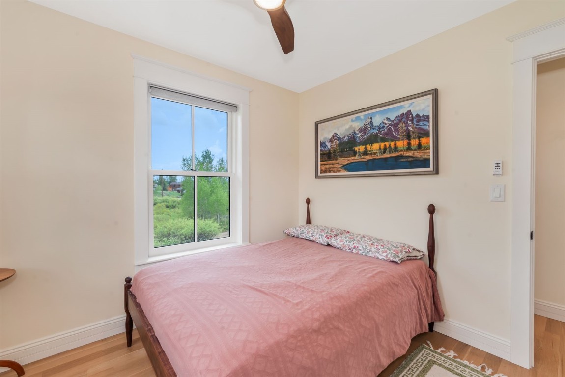 25640 + LOT 6th AVENUE