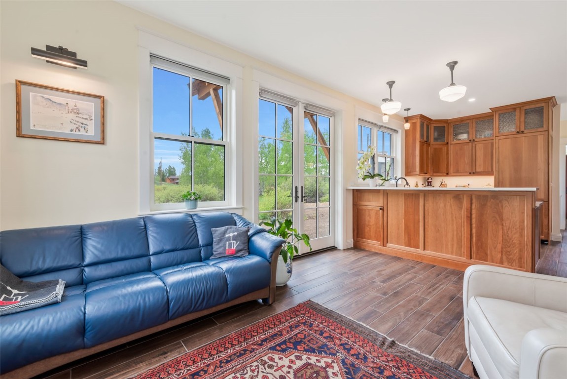 25640 + LOT 6th AVENUE