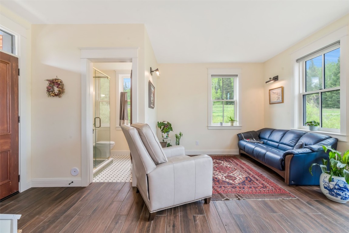 25640 + LOT 6th AVENUE