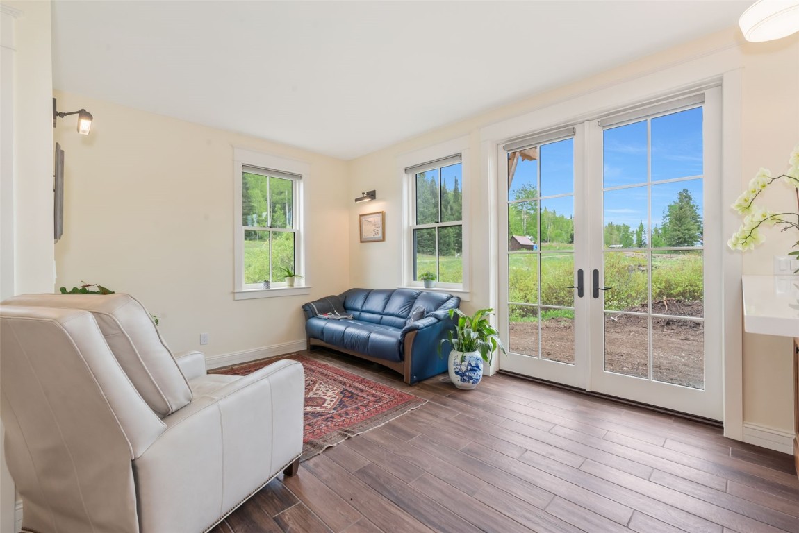 25640 + LOT 6th AVENUE