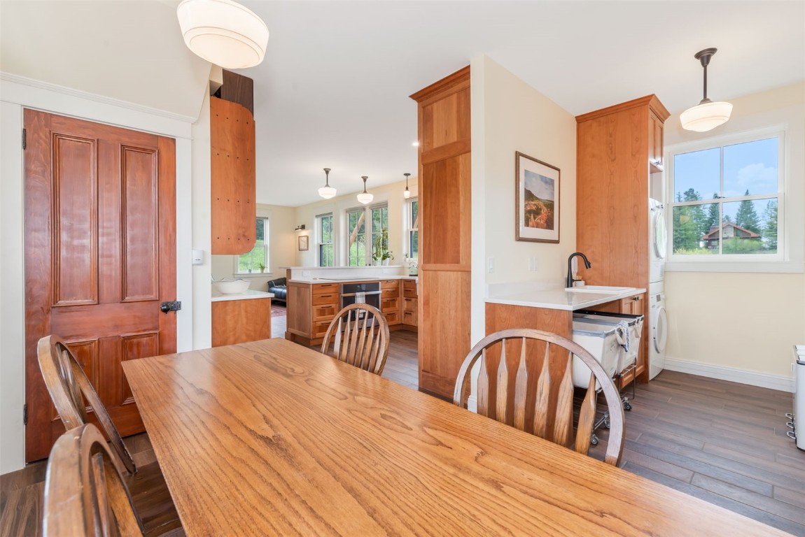 25640 + LOT 6th AVENUE