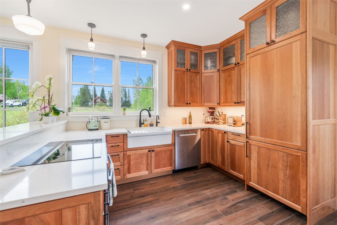 25640 + LOT 6th AVENUE