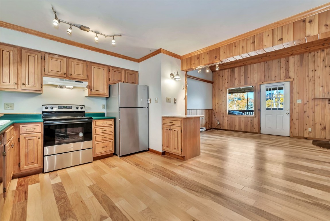 23050 Schussmark TRAIL E