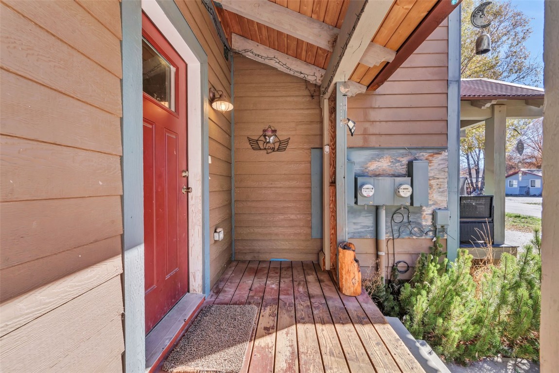 2752 Honeysuckle LANE