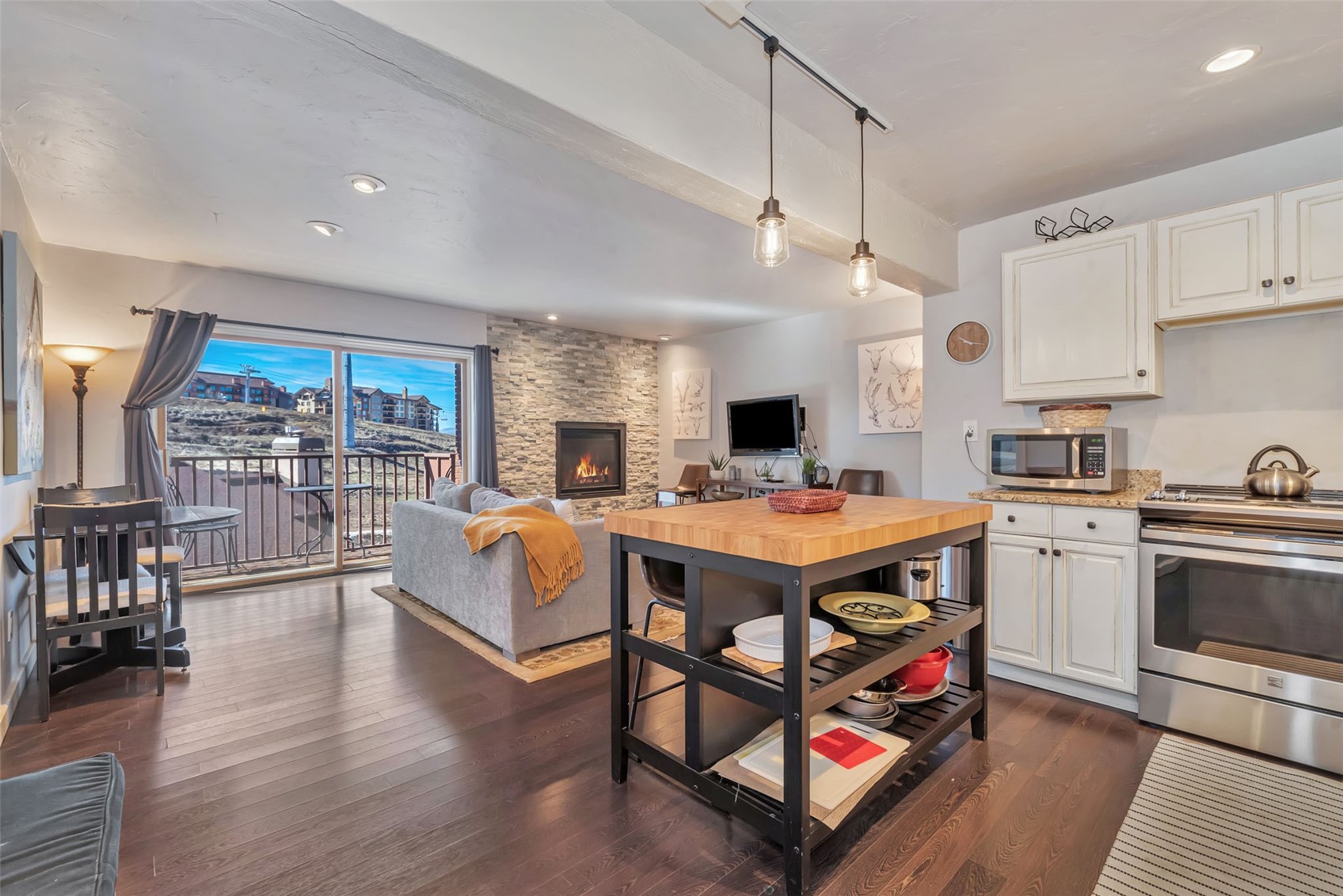 2235 Storm Meadows DRIVE 332