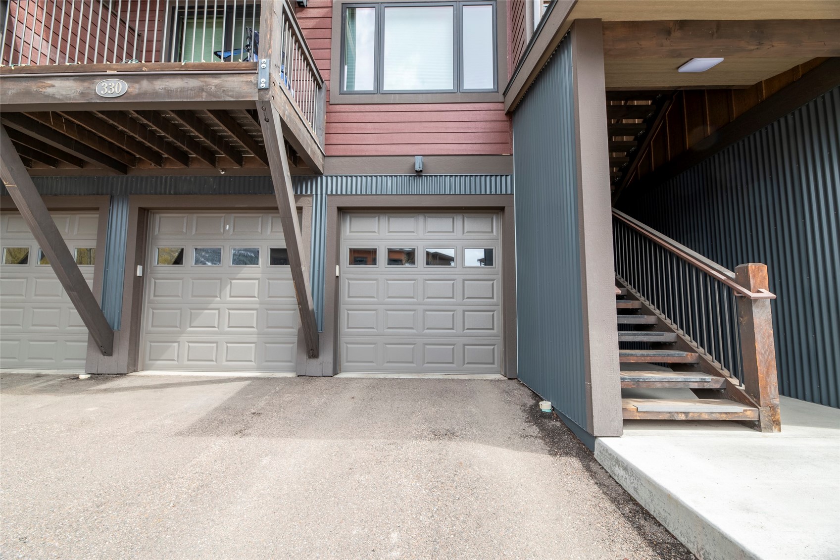 330 Fox Springs CIRCLE S 303